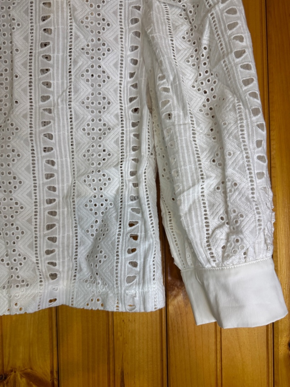 White Eyelet Lace Puff Sleeve Blouse - Picture 5 of 12
